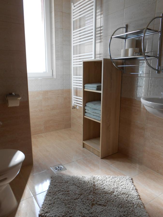 Imola Es Andrea Apartmanhaz 2 Hajdúszoboszló Exteriör bild