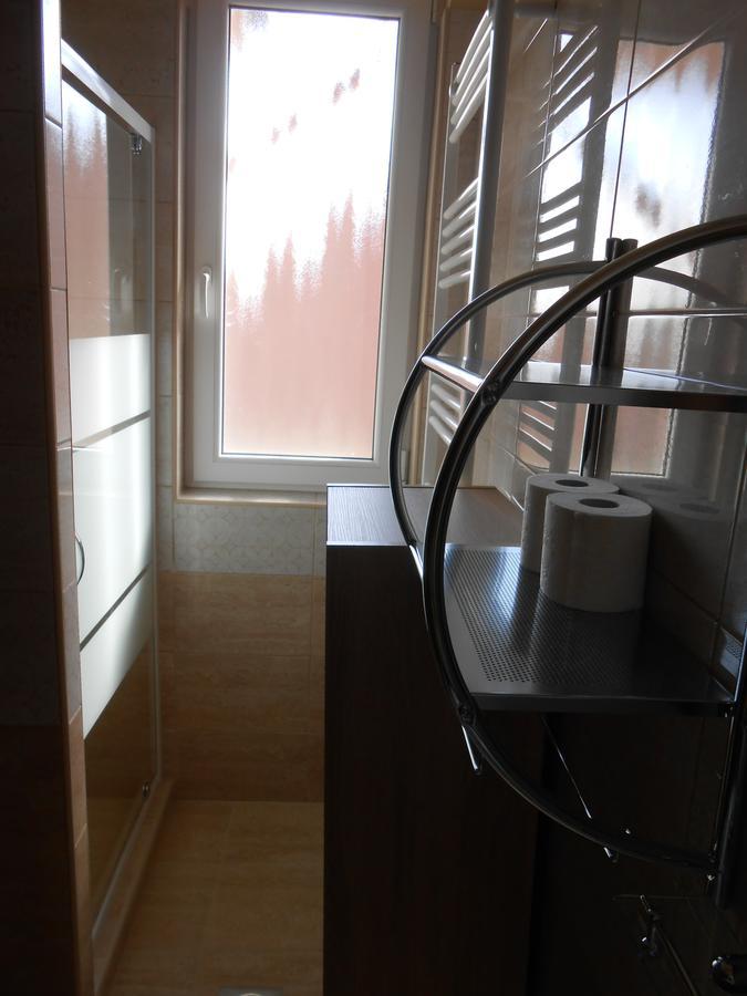 Imola Es Andrea Apartmanhaz 2 Hajdúszoboszló Exteriör bild