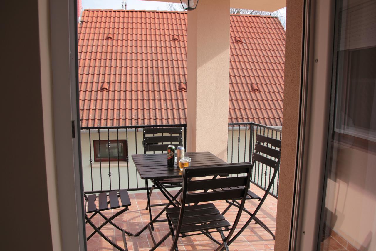Imola Es Andrea Apartmanhaz 2 Hajdúszoboszló Exteriör bild