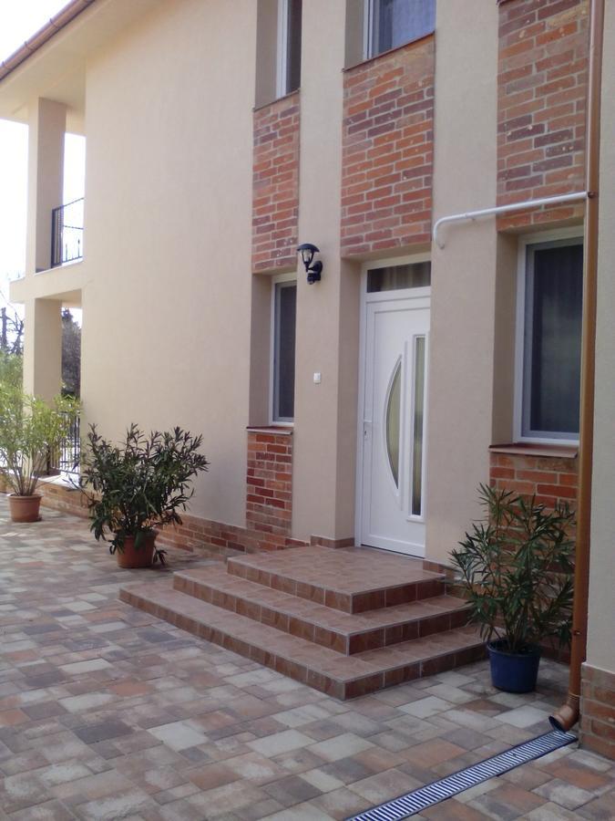 Imola Es Andrea Apartmanhaz 2 Hajdúszoboszló Exteriör bild